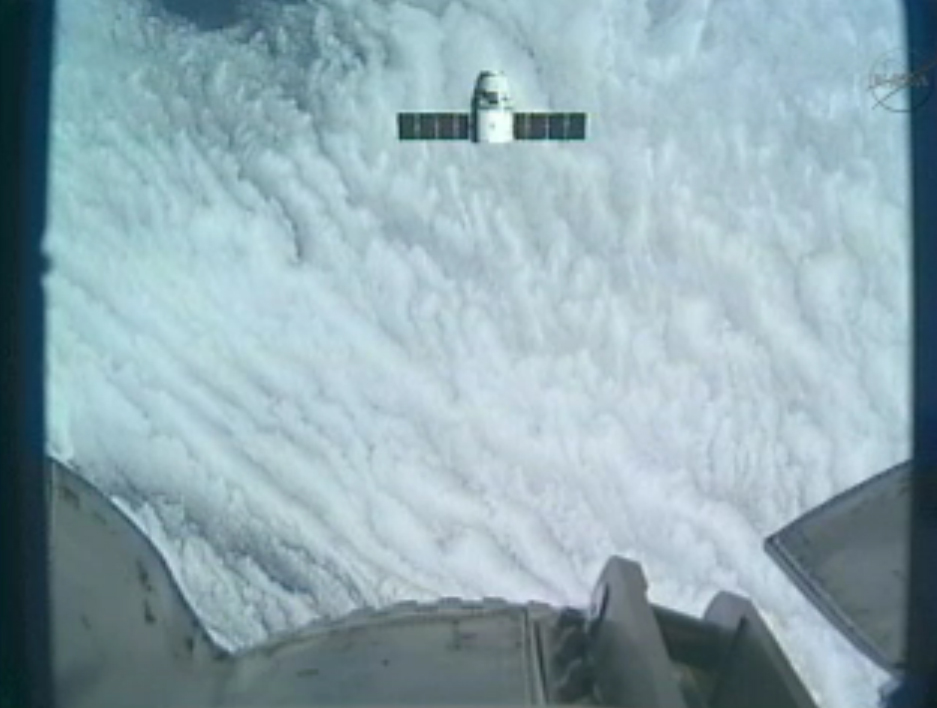 SpaceX Dragon Capsule to Dock with Space Station Today